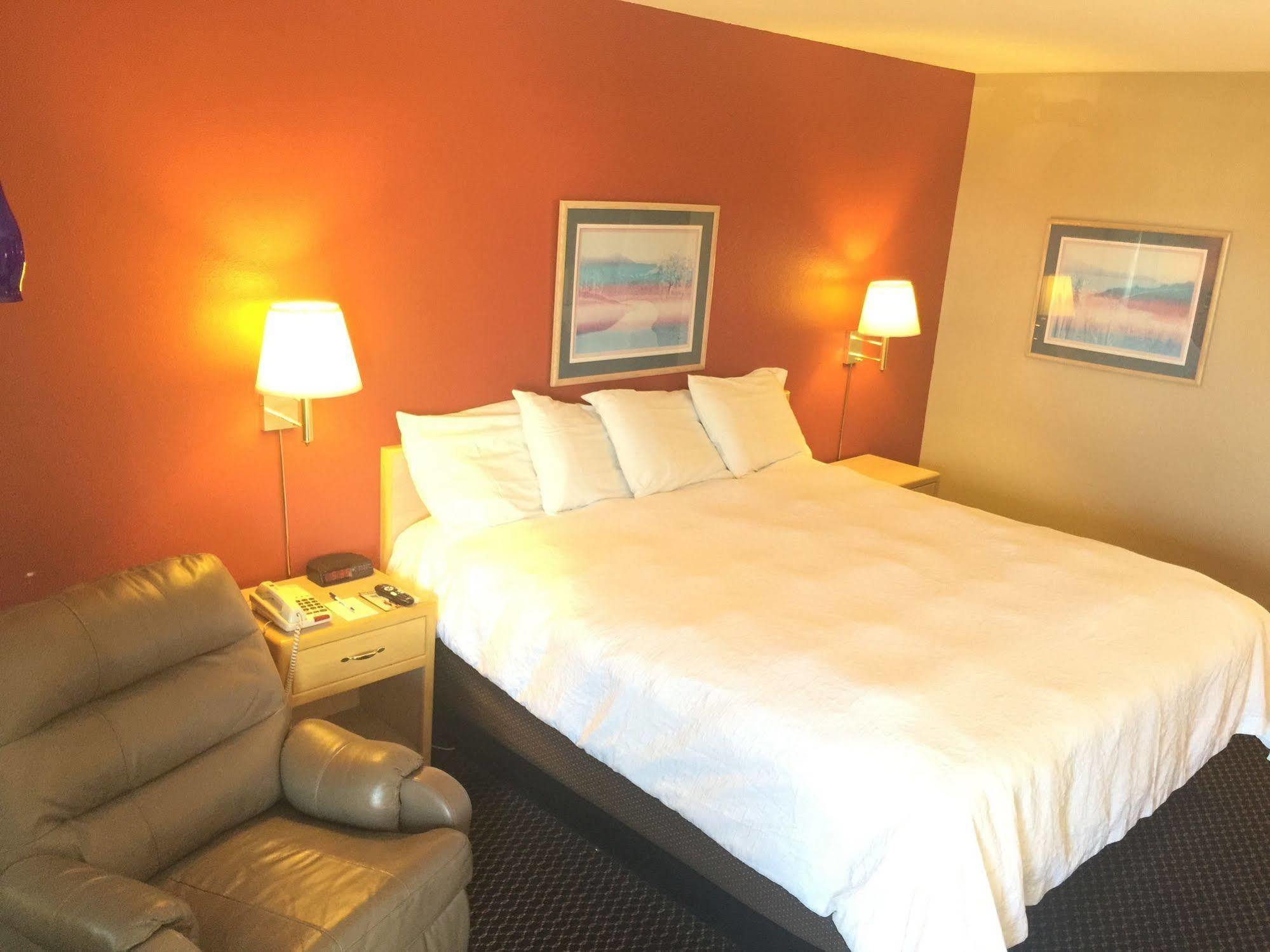 Americas Best Value Inn - גארדן סיטי מראה חיצוני תמונה